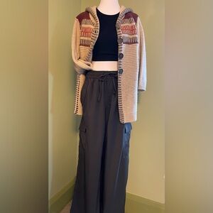 Old Navy Dark Olive Green Wide-Leg Active Cargo Pants with Drawstring Waist